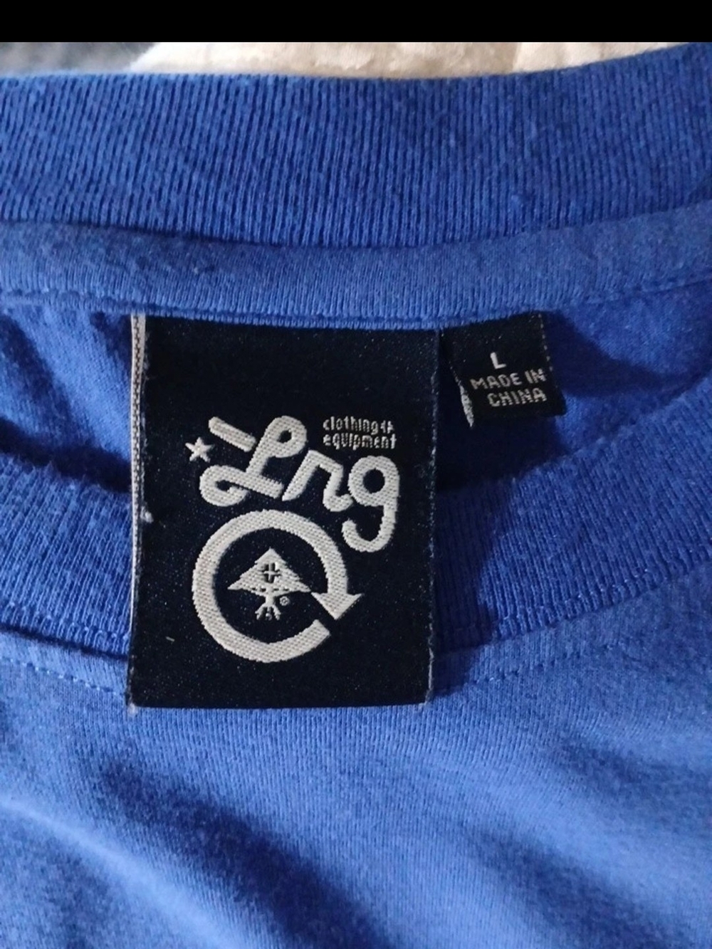 LRG VTG Y2K Men's Blue Graphic T-Shirt - L